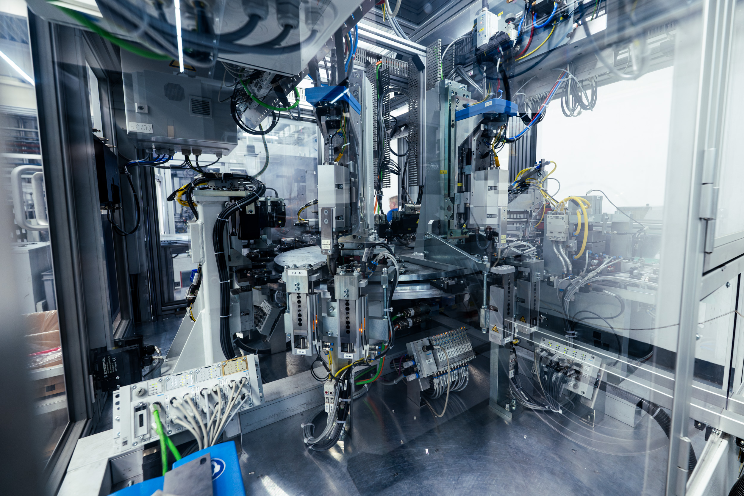 Hronovský – Přední dodavatel evropského automobilového průmyslu Hronovský - Přední dodavatel evropského automobilového průmyslu