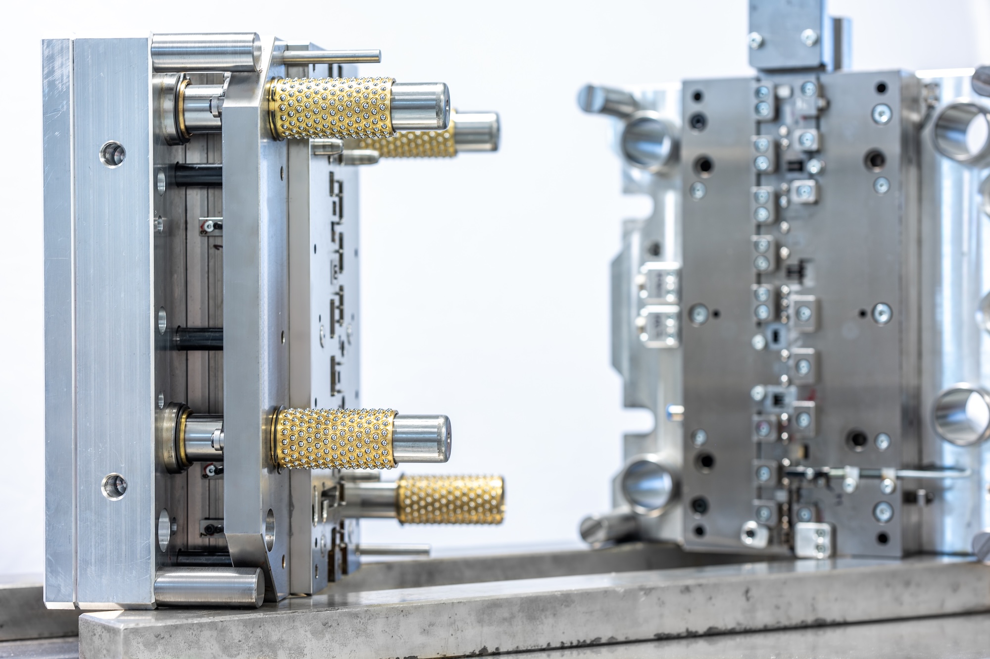 Hronovský - Přední dodavatel evropského automobilového průmyslu